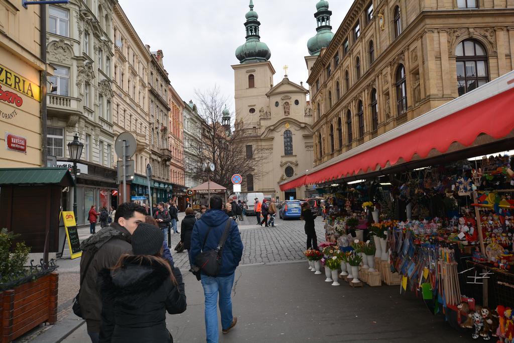 Historic Centre Apartments VI Prague Luaran gambar